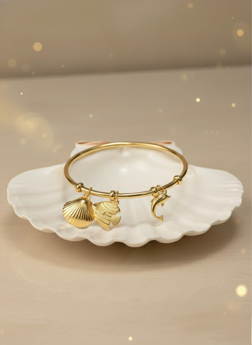 Beachy Gold Charm Bangle