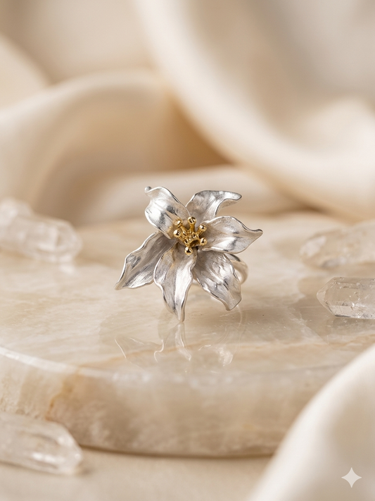 Stunning two-tone sculptural lily ring.