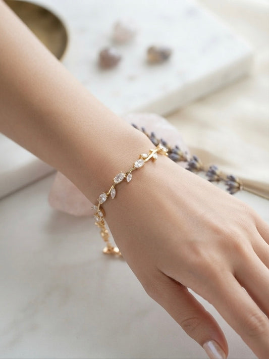 Charming white gem tulip bracelet.
