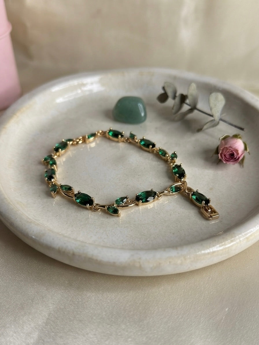 Stunning green gemstone tulip bracelet.