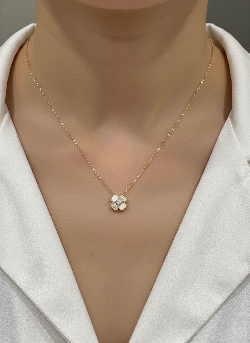 Elegant crystal flower pendant chain