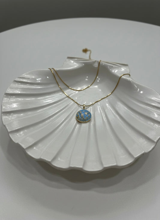 Openable enamel floral pendant chain