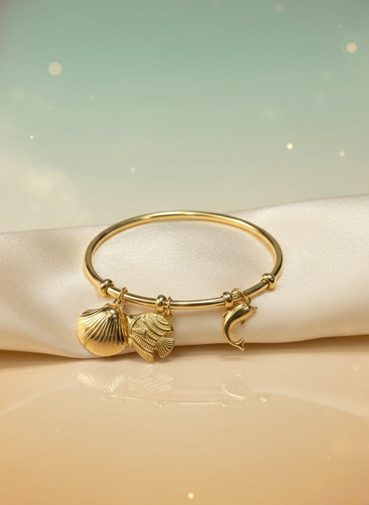 Beachy Gold Charm Bangle