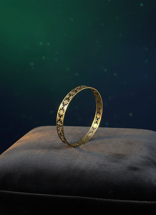 Royal Floral Design Gold Bangle