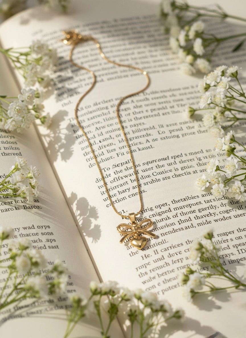 Minimal bow charm heart necklace