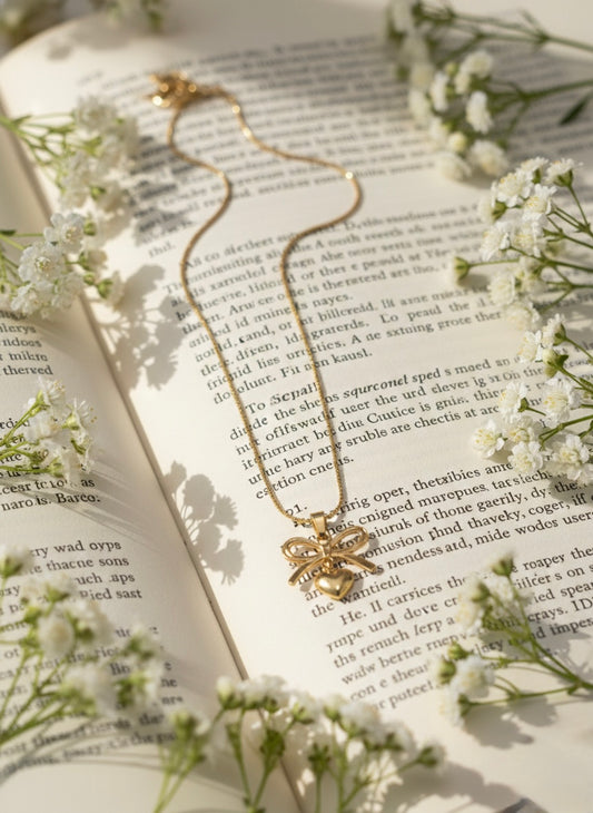 Minimal bow charm heart necklace