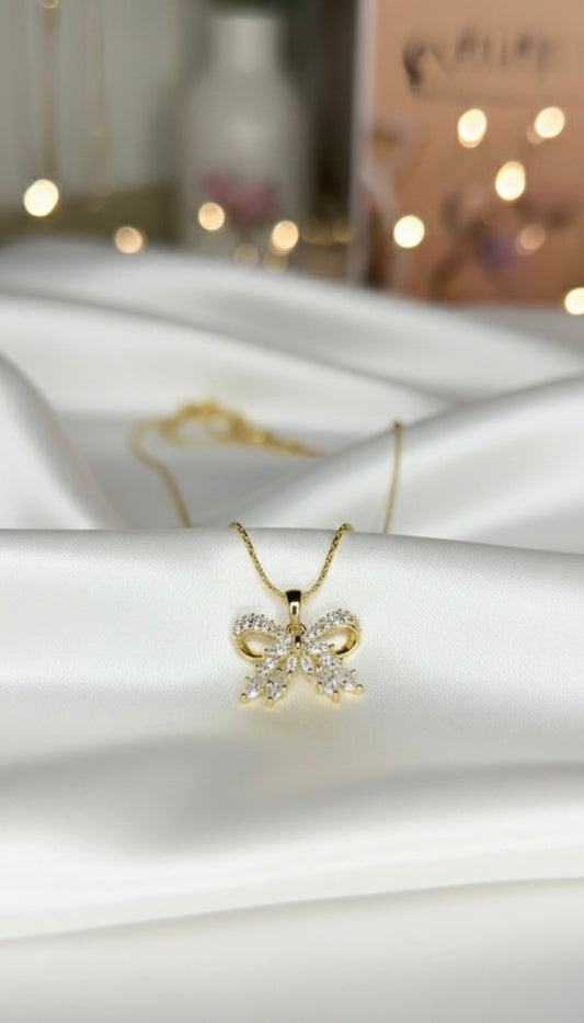 Dainty Bow Pendant for Gifting