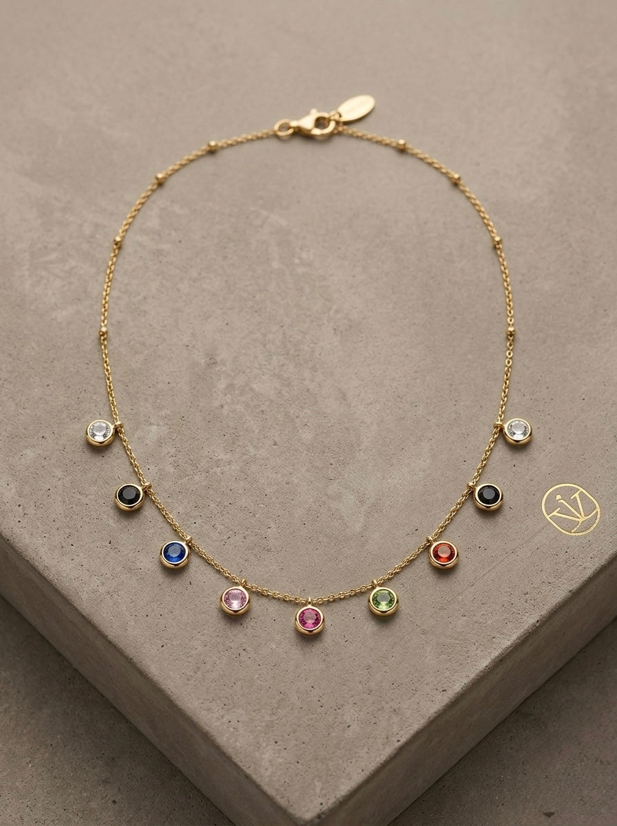 Everyday circle charm necklace