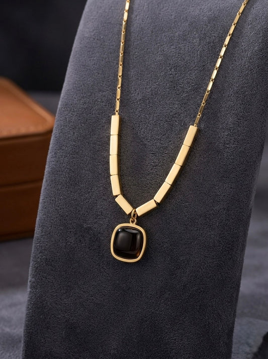 Minimal black stone gold necklace