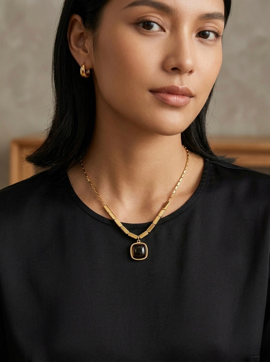 Minimal black stone gold necklace
