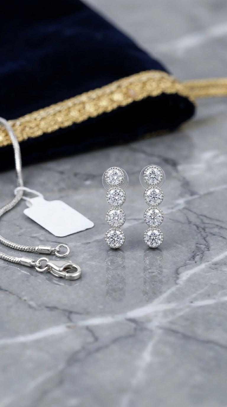Luxury Sparkling Diamond Look Necklace Set