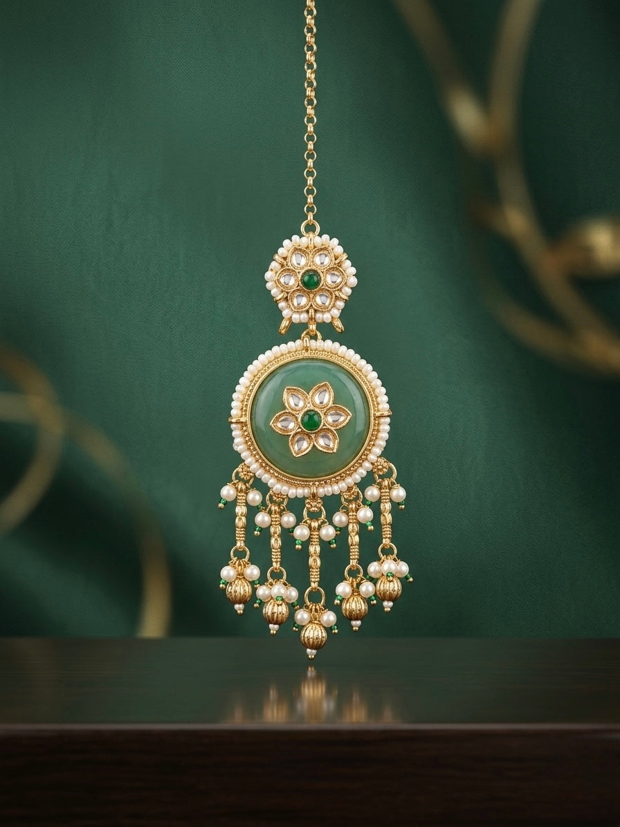Timeless Polki with Emerald Touch