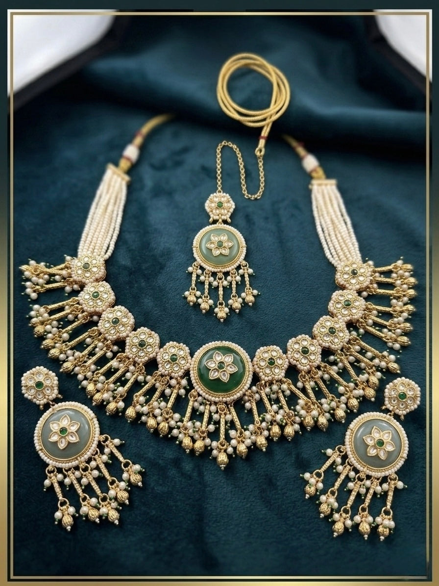 Timeless Polki with Emerald Touch