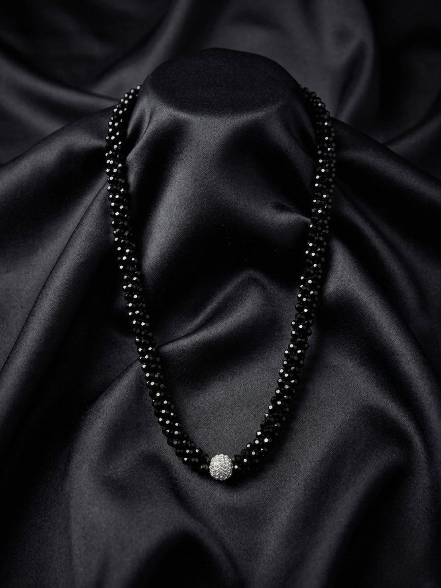 Elegant black beaded necklace