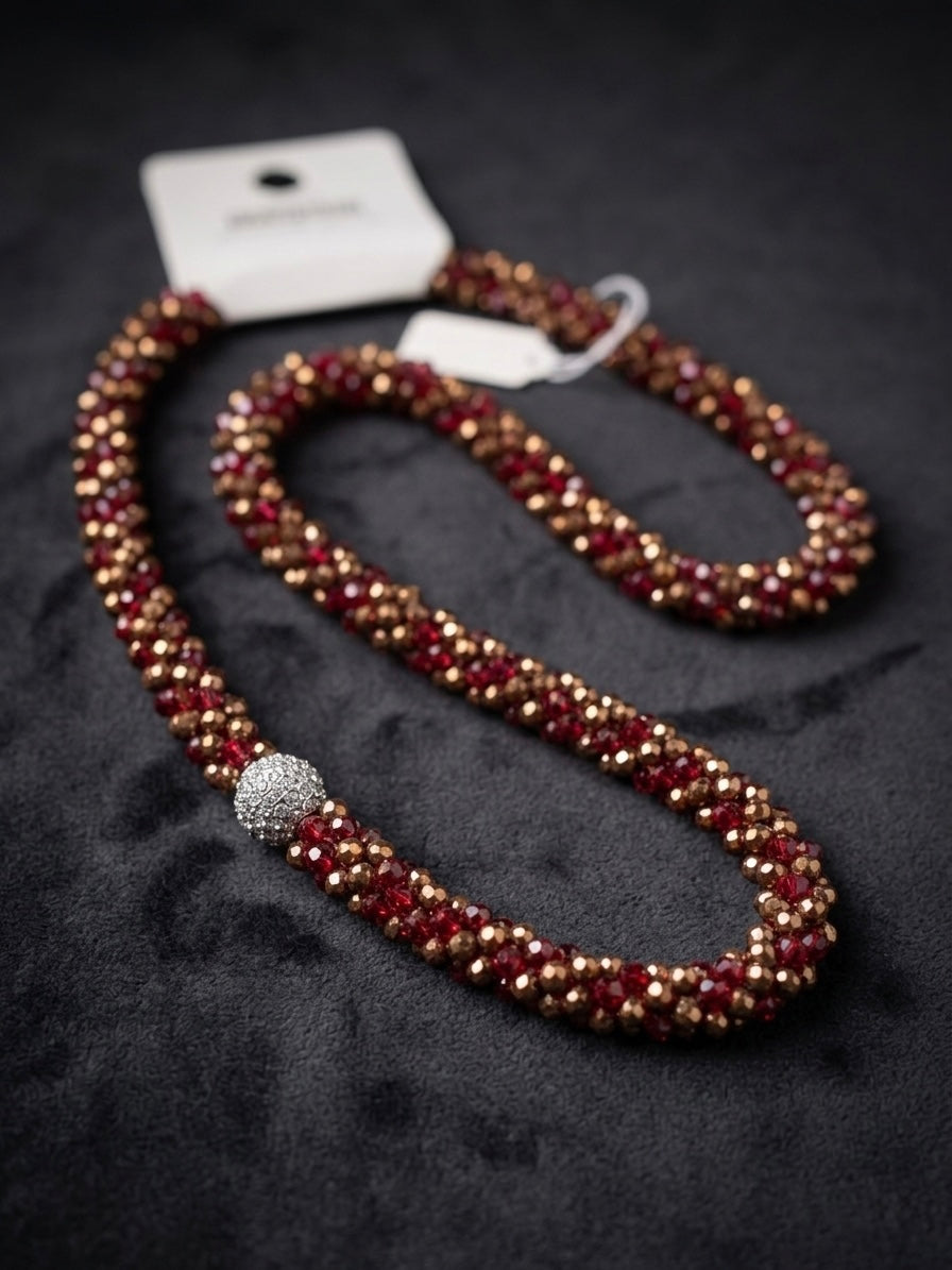 Elegant black beaded necklace