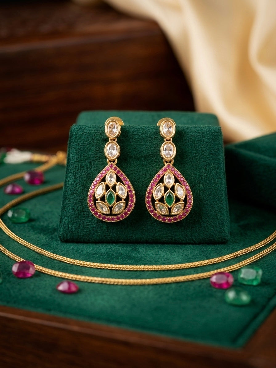 Elegant gold-plated ruby and emerald polki Necklace