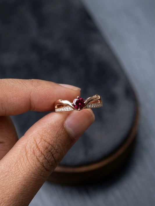 Rose gold ring with ruby stone