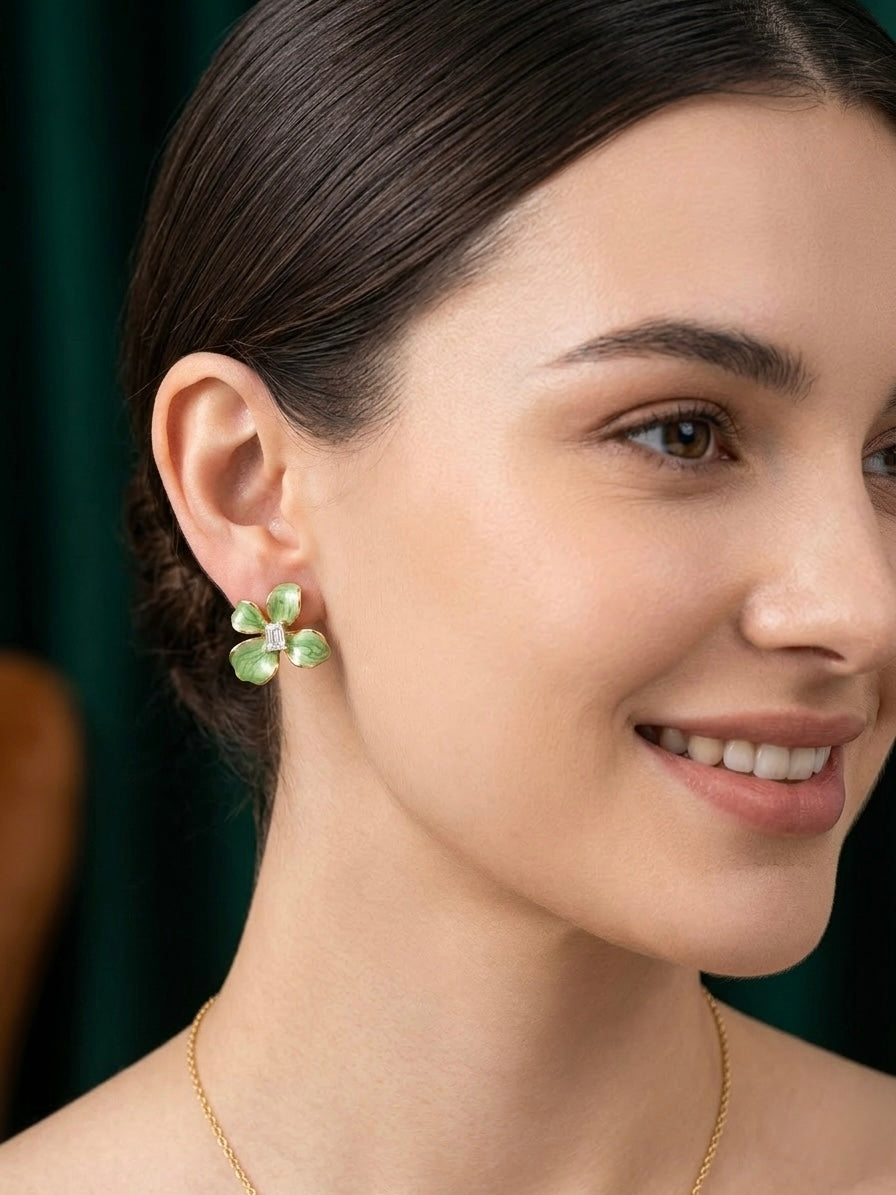 Elegant enamel solitaire green earrings