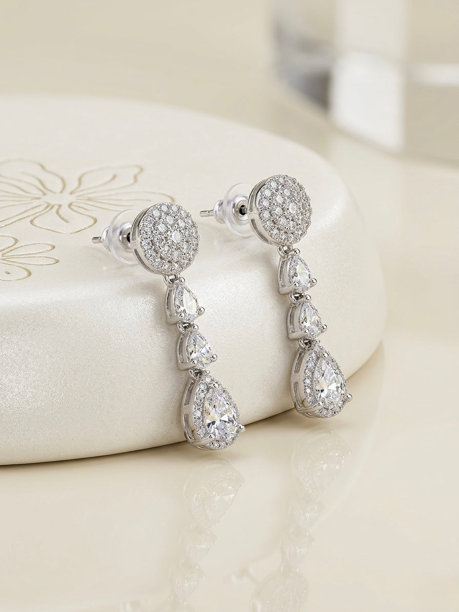 Timeless diamond bridal jewellery set