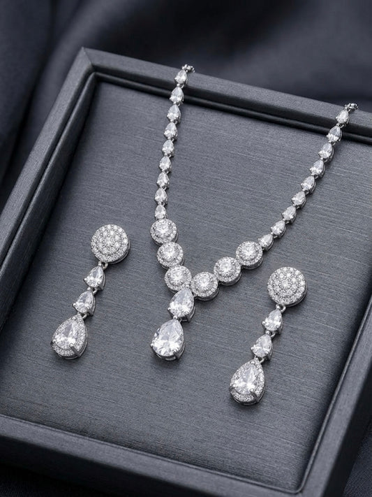 Timeless diamond bridal jewellery set