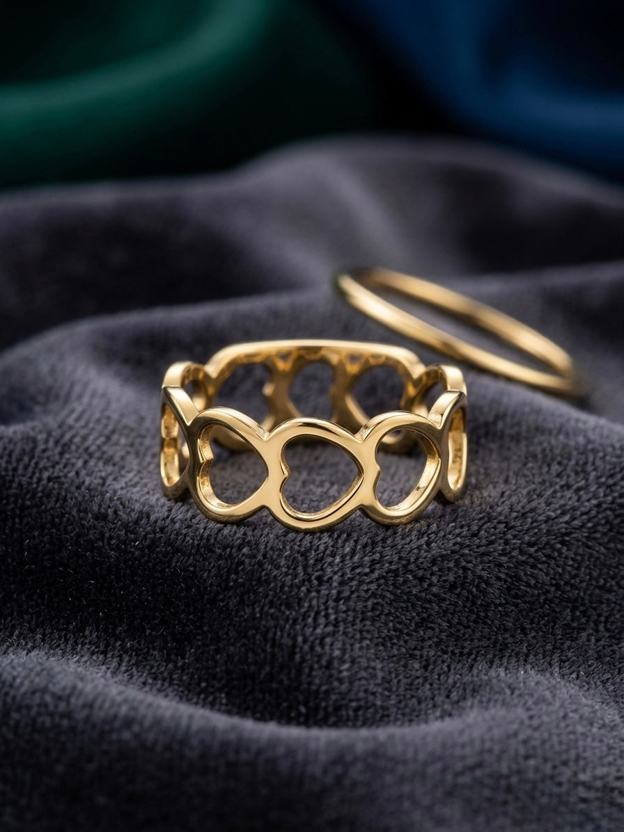 Modern cutout heart design gold ring