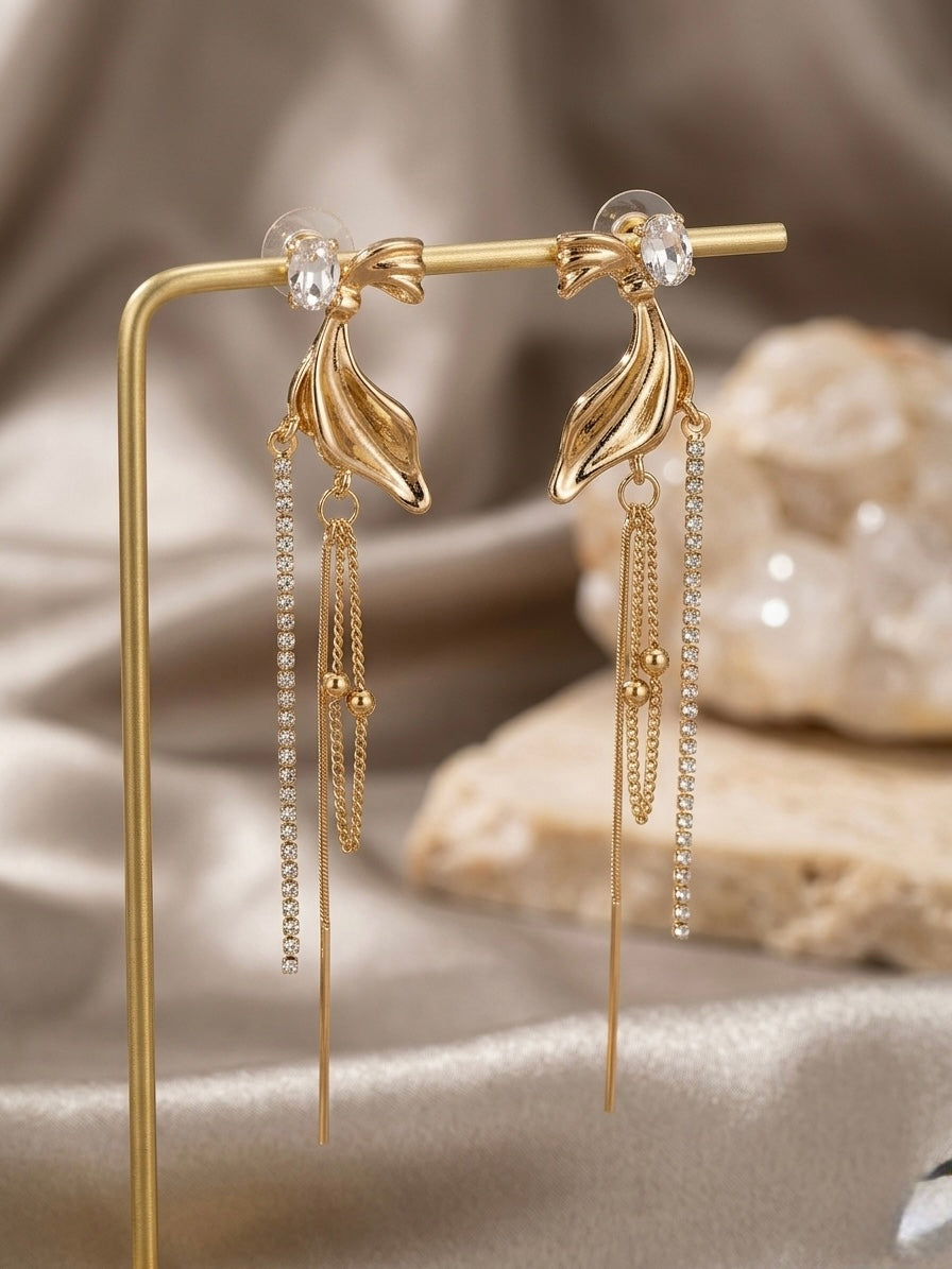 Sophisticated gold leaf crystal drop earrings.