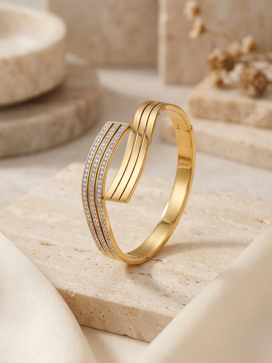 Elegant split-band pave diamond gold bracelet.