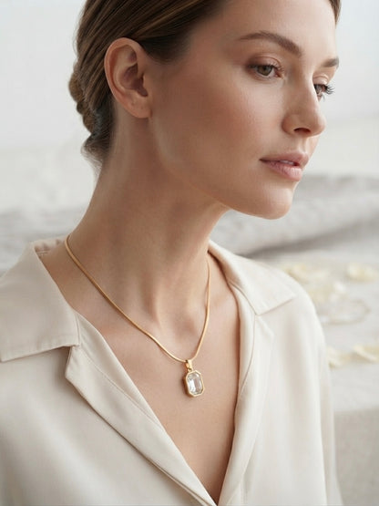 Exquisite Solitaire Crystal Gold-Tone Pendant Necklace