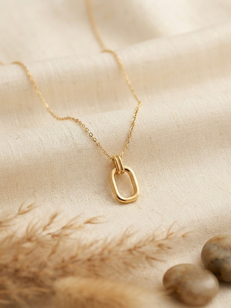 Minimalist Polished Oval Pendant Necklace
