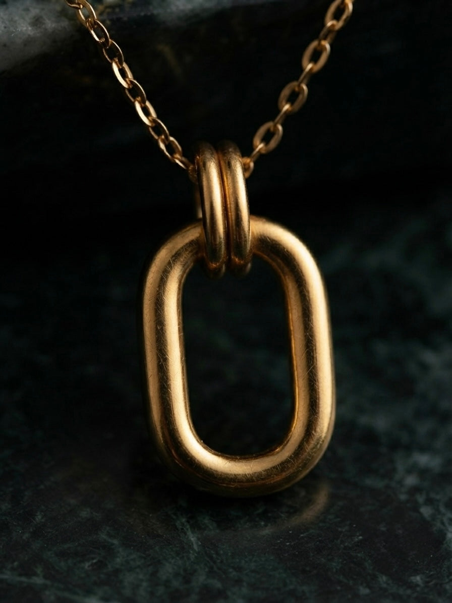 Minimalist Polished Oval Pendant Necklace