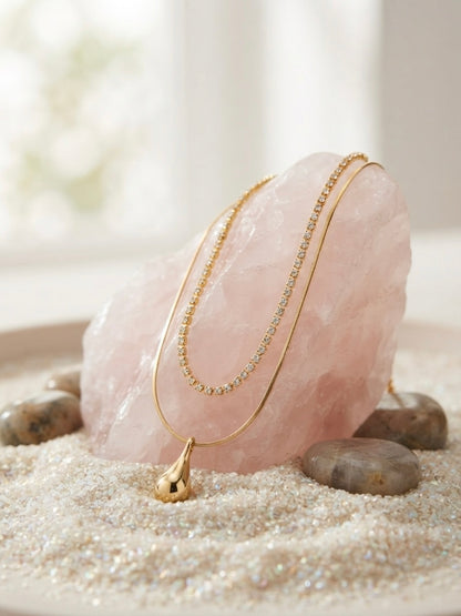 Elegant Layered Gold Pendant Necklace