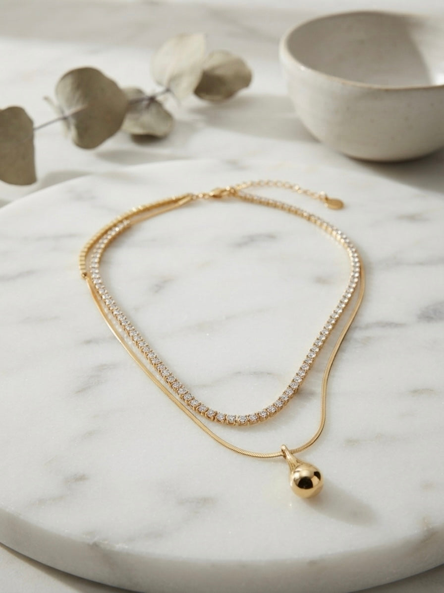 Elegant Layered Gold Pendant Necklace