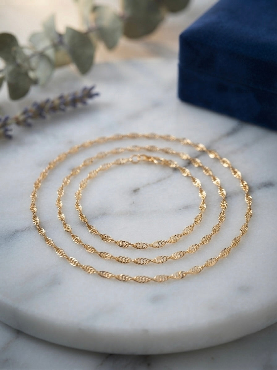 Lustrous gold chain, perfect everyday essential.