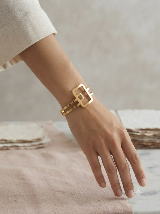 Chic minimalist gold statement bracelet.