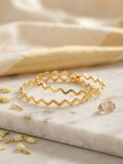 Elegant anti-tarnish zigzag two piece gold cuff.