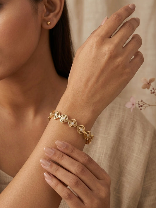 Sophisticated geometric stone gold bracelet.