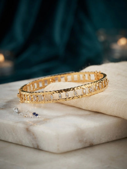 Elegant ladder-link diamond gold kada.