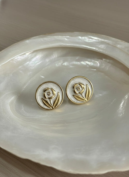 Elegant floral gold enamel stud earrings