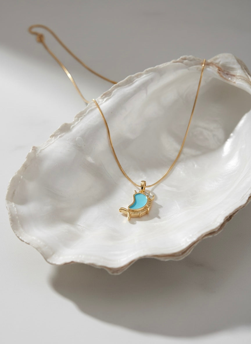 Minimal Gold Dolphin Pendant Necklace