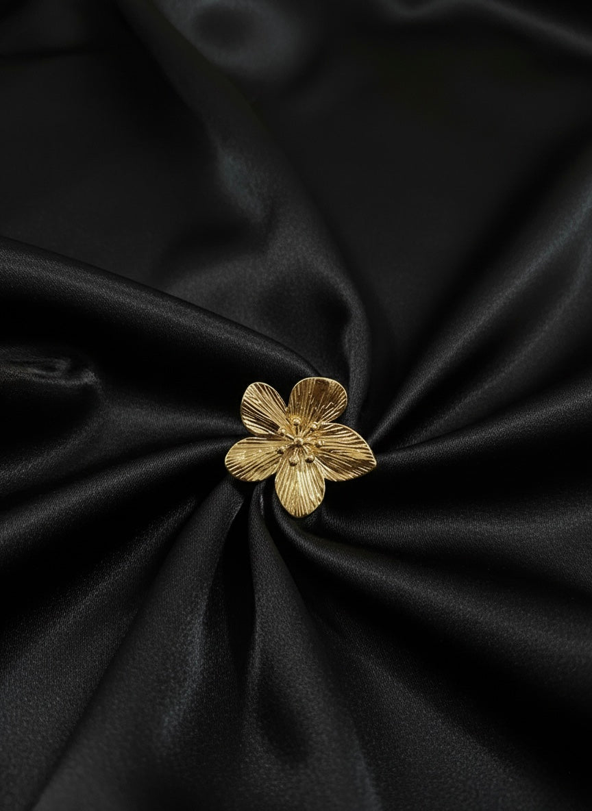 Elegant gold floral adjustable ring