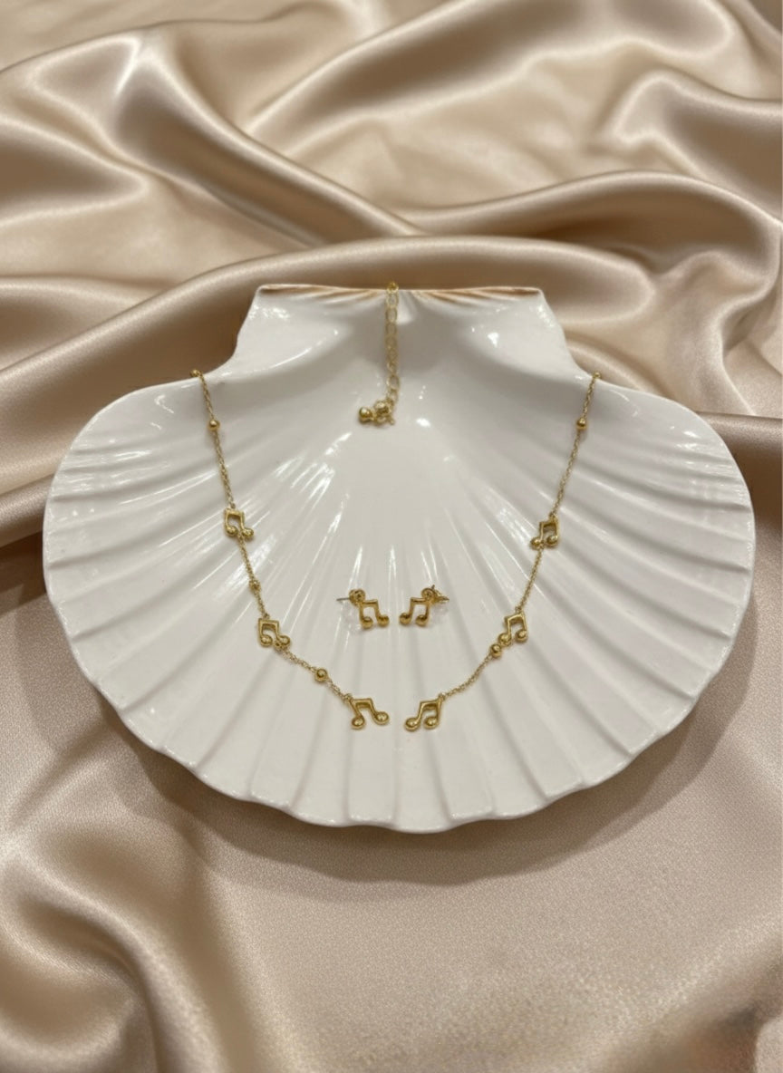 Musical note charm gold necklace with earrings