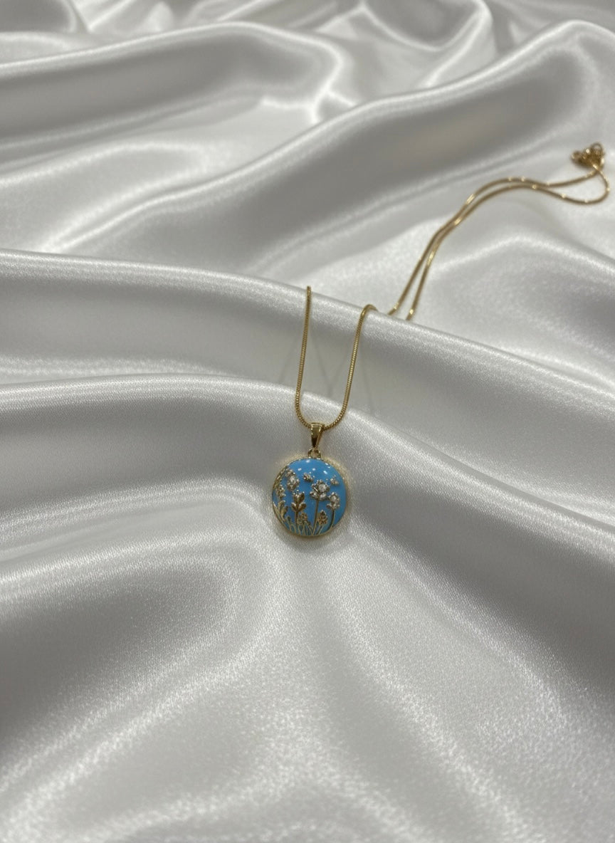 Openable enamel floral pendant chain