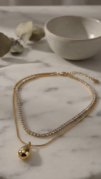 Elegant Layered Gold Pendant Necklace